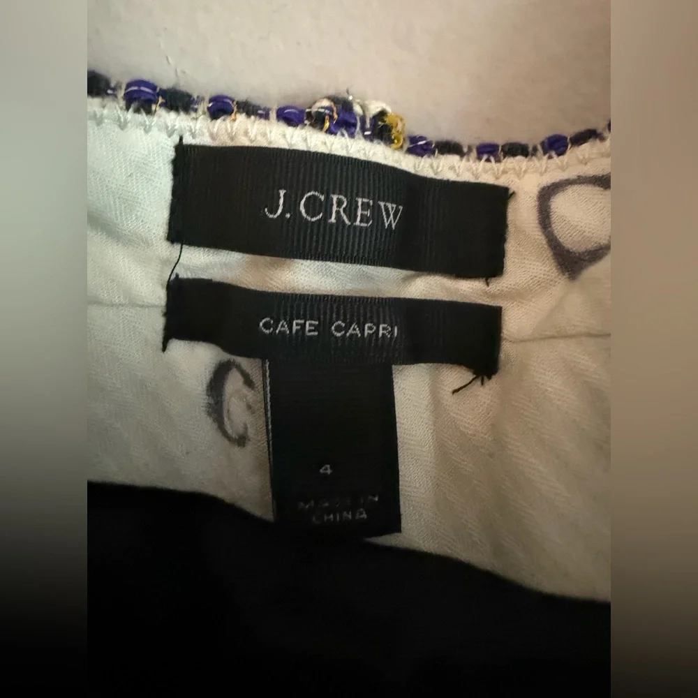 J. Crew Navy‎ and White Cafe Capri Pants size 4